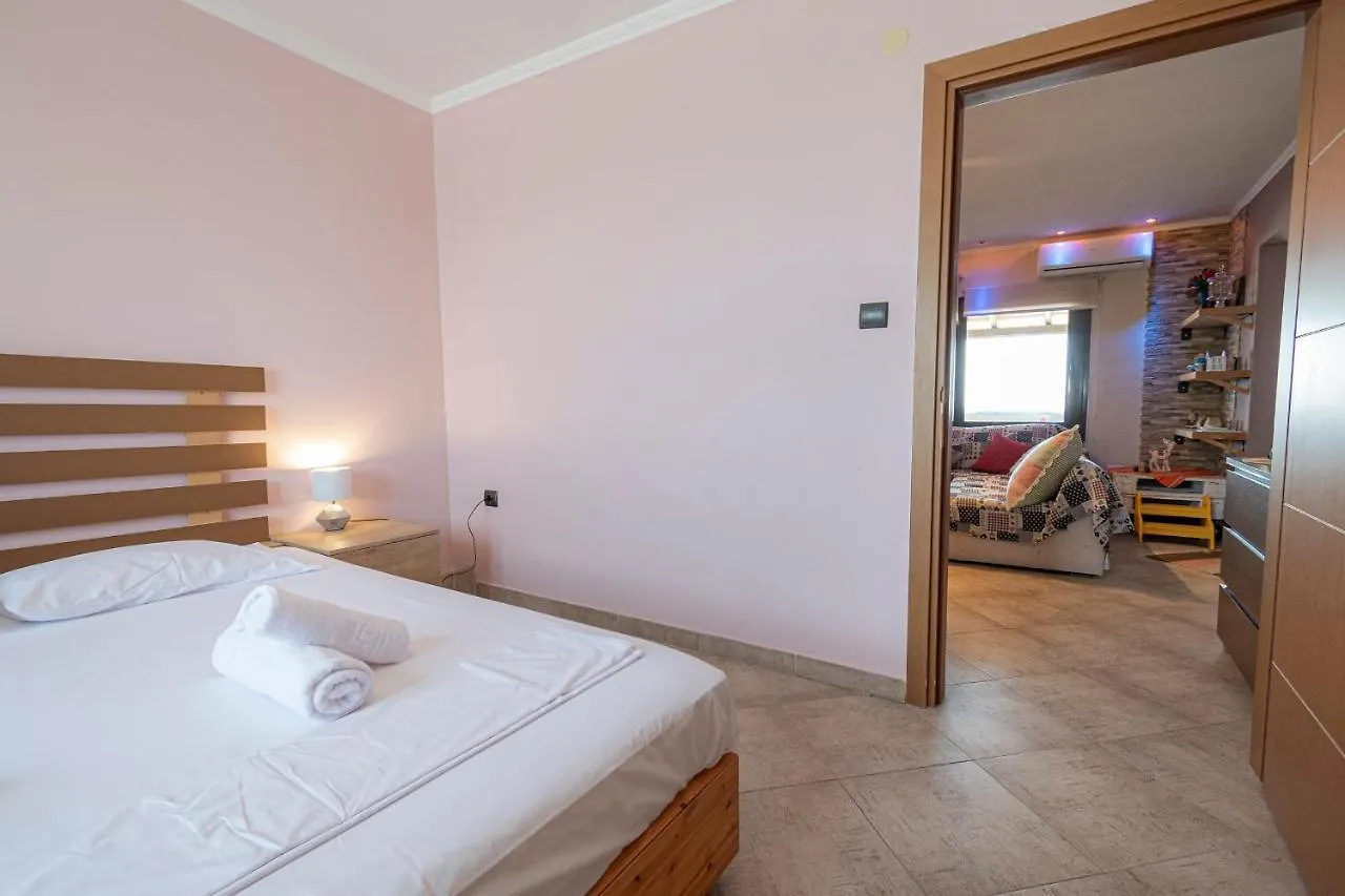 Tasos Apartment By Rentalspro - Nea Moudania Halkidiki