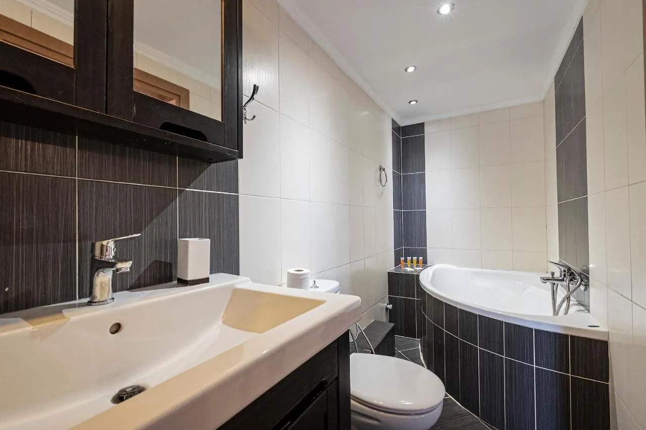 Tasos Apartment By Rentalspro - Nea Moudania Halkidiki 0*,